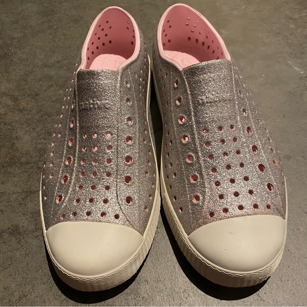 Native J4 Pink Glitter Slip On Watershoe Sneakers - Picture 4 of 4